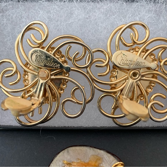 Vintage Chameleon Clip in Earrings plus bonus Flower inlay Amber Pin - Picture 6 of 9